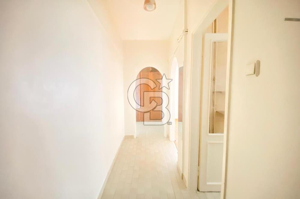 Kazasker Minübüs Caddesi Paralel Sokağında 2+1 Kiralık Ara Kat Daire