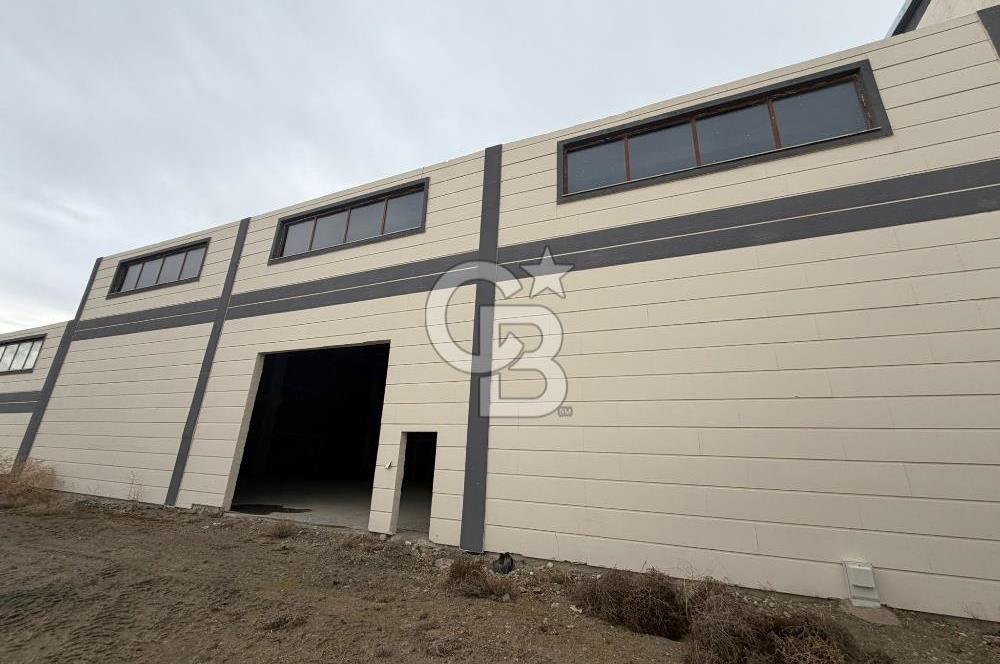 Yakacık Toki'de 1000 M2 SATILIK İŞ YERİ