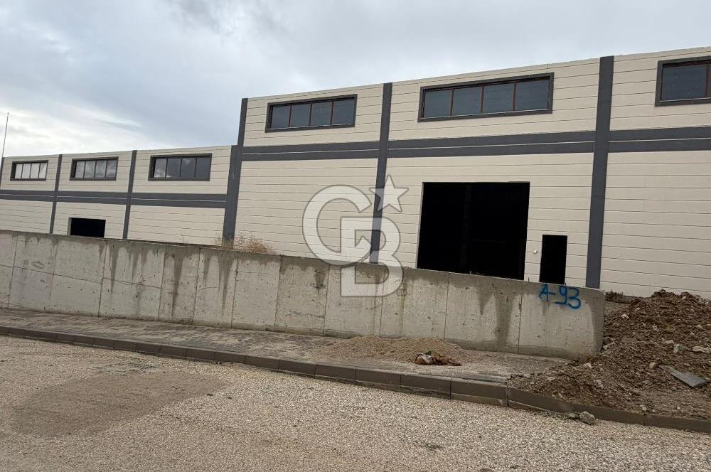 Yakacık Toki'de 1000 M2 SATILIK İŞ YERİ