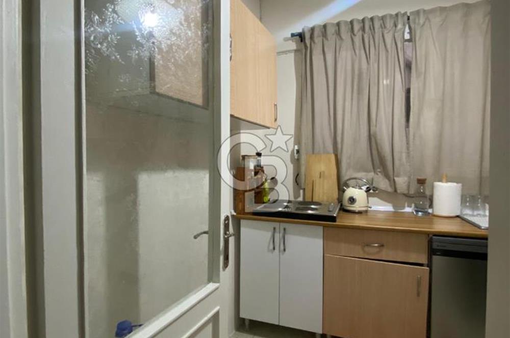 Kazasker Minübüs Caddesi Paralel Sokağında 2+1 Kiralık Ara Kat Daire