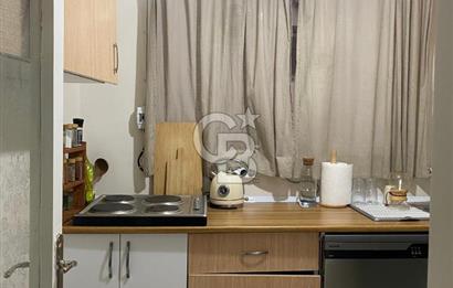 Kazasker Minübüs Caddesi Paralel Sokağında 2+1 Kiralık Ara Kat Daire