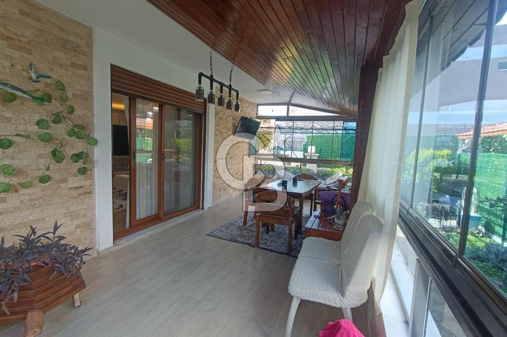MENDERES COLDWELL BANKER POYRAZ'DAN GENİŞ KULLANIŞLI 4+1 VİLLA