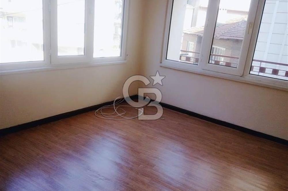 İZMİT MERKEZ 1,5+1  İÇİ YENİLENMİŞ SATILIK DAİRE