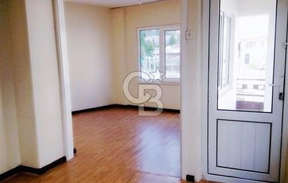 İZMİT MERKEZ 1,5+1  İÇİ YENİLENMİŞ SATILIK DAİRE