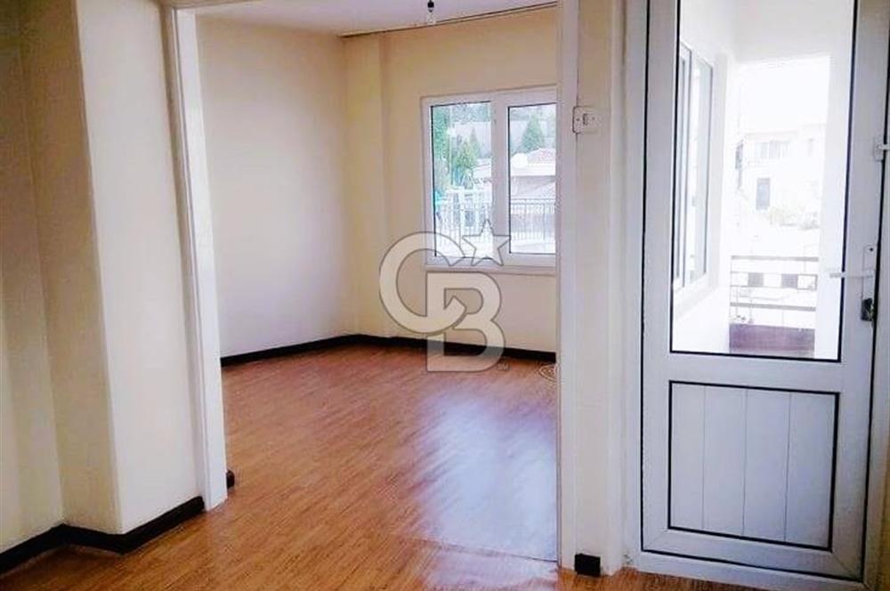 İZMİT MERKEZ 1,5+1  İÇİ YENİLENMİŞ SATILIK DAİRE