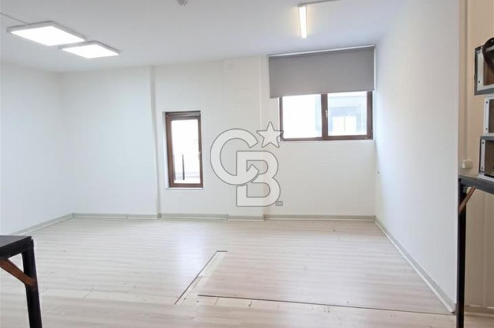 ÇANKAYA-ATA MAH. ÖVEÇLER KABİL CADDESİNDE SATILIK DÜKKAN&MAĞAZA