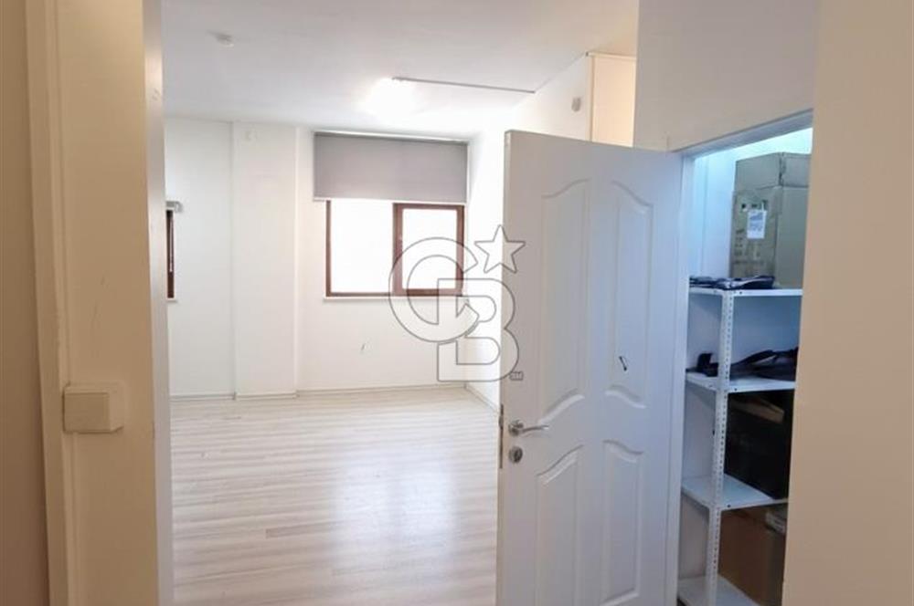 ÇANKAYA-ATA MAH. ÖVEÇLER KABİL CADDESİNDE SATILIK DÜKKAN&MAĞAZA