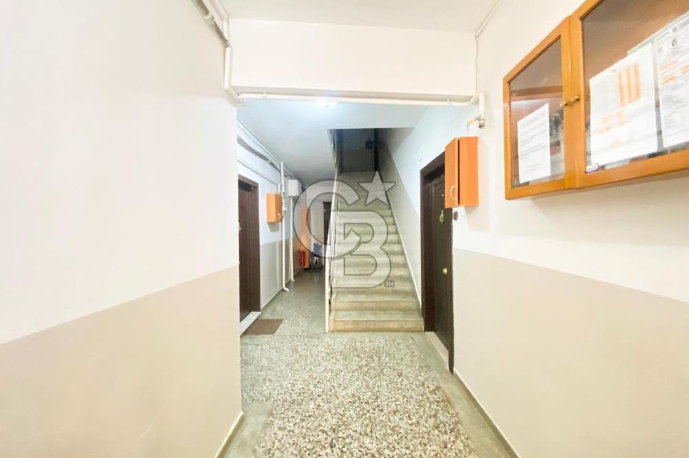 Kazasker Minübüs Caddesi Paralel Sokağında 2+1 Kiralık Ara Kat Daire