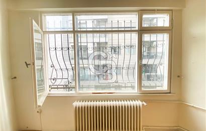 Kazasker Minübüs Caddesi Paralel Sokağında 2+1 Kiralık Ara Kat Daire