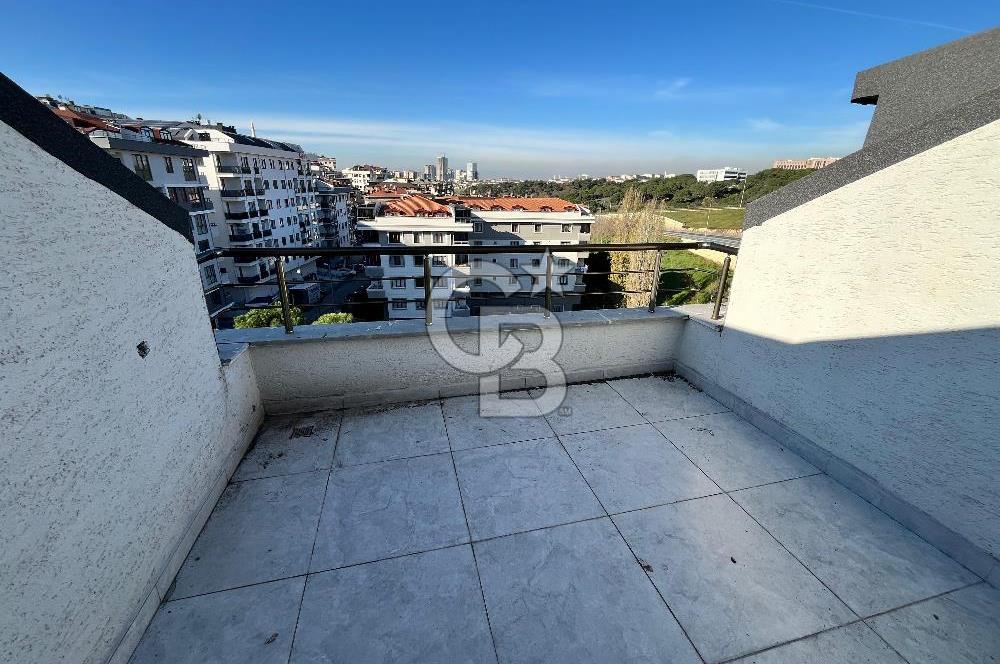 Girne Park Evlerinde Satılık Dubleks Çift Giriş Teraslı Daire