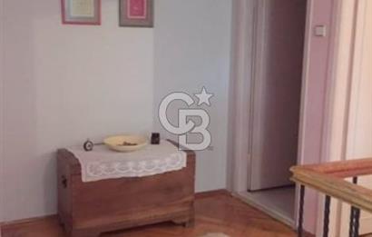 Aksoy Girne Yakını Müstakil Tadında 4+1 Galerili Dubleks | 50 m² Bahçeli | Çift Giriş | 5 m Tavan 