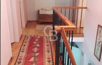 Aksoy Girne Yakını Müstakil Tadında 4+1 Galerili Dubleks | 50 m² Bahçeli | Çift Giriş | 5 m Tavan 