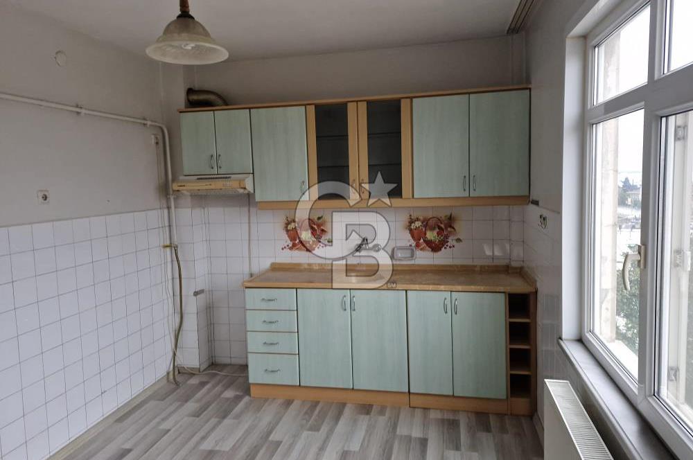 İZMİT ŞEHİR MERKEZİ KOZLUK MAHALLESİNDE KİRALIK 3+1 DAİRE