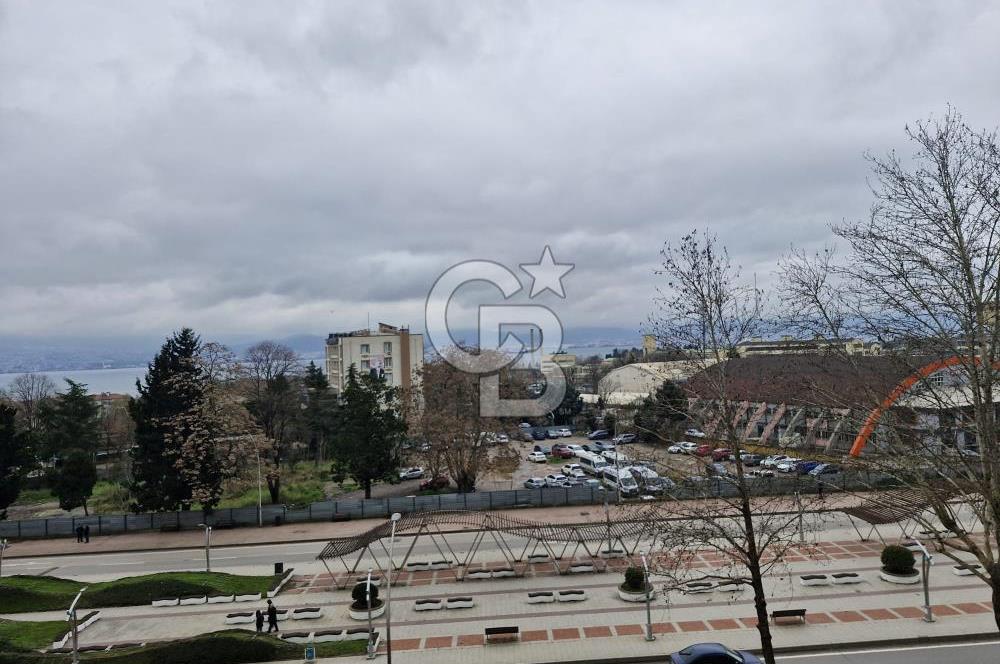 İZMİT ŞEHİR MERKEZİ KOZLUK MAHALLESİNDE KİRALIK 3+1 DAİRE