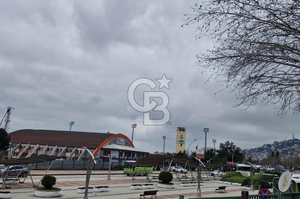 İZMİT ŞEHİR MERKEZİ KOZLUK MAHALLESİNDE KİRALIK 3+1 DAİRE