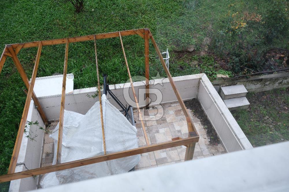 YALOVA ÇINARCIK KORUKÖY DE SİTE İÇİRSİNDE EŞYALI VİLLA