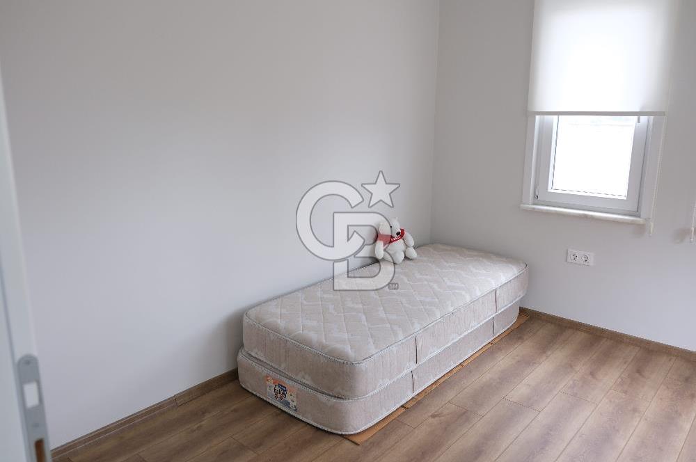 YALOVA ÇINARCIK KORUKÖY DE SİTE İÇİRSİNDE EŞYALI VİLLA