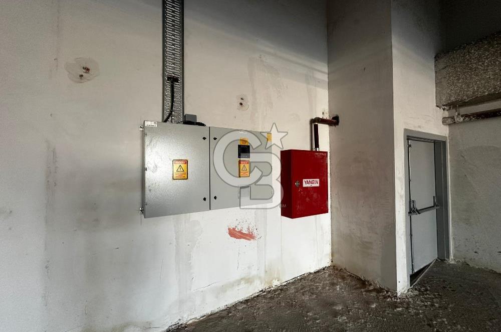 İZMİR YEŞİLDERE YOLU ÜZERİ İZKA DA CADDE CEPHELİ KİRALIK DÜKKAN