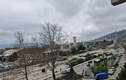 İZMİT ŞEHİR MERKEZİ KOZLUK MAHALLESİNDE KİRALIK 3+1 DAİRE