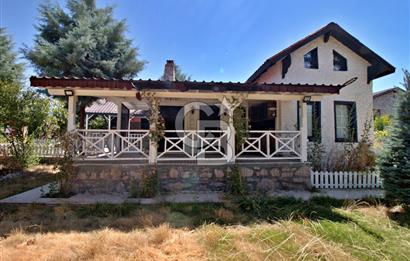 CB OPİA'DAN ELMACIK'TA 975 m² ARSA İÇİNDE SATILIK VİLLA!