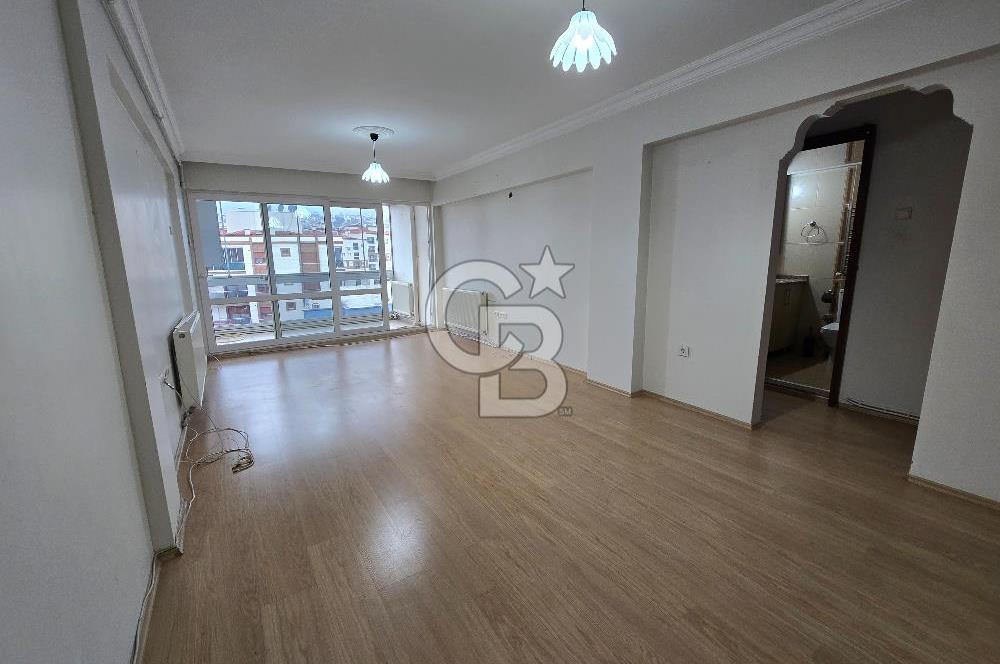 MUSELAND EVRENİN'DE BORNOVA MERKEZDE BAKIMLI ASANSÖRLÜ 2+1 DAİRE