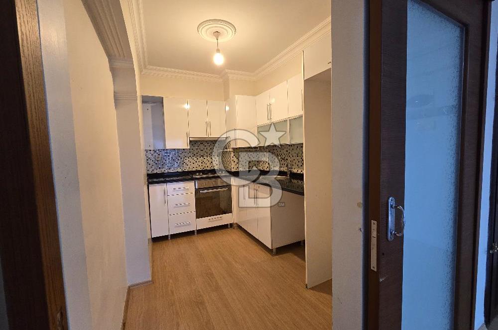 MUSELAND EVRENİN'DE BORNOVA MERKEZDE BAKIMLI ASANSÖRLÜ 2+1 DAİRE