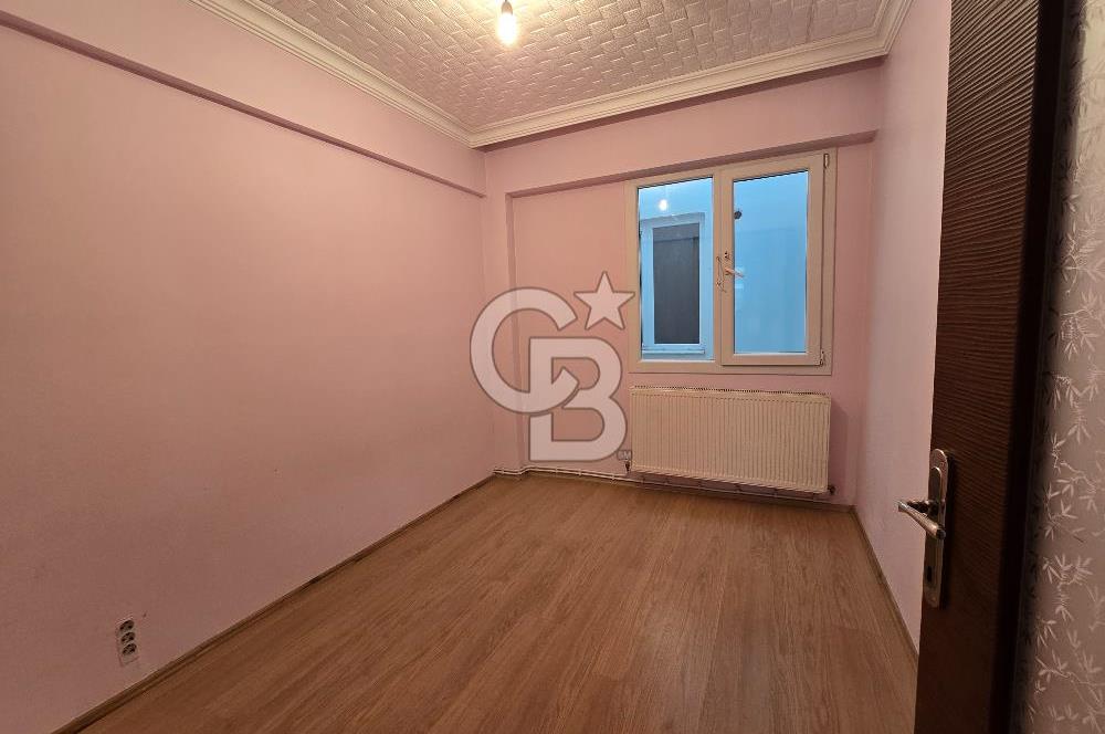 MUSELAND EVRENİN'DE BORNOVA MERKEZDE BAKIMLI ASANSÖRLÜ 2+1 DAİRE