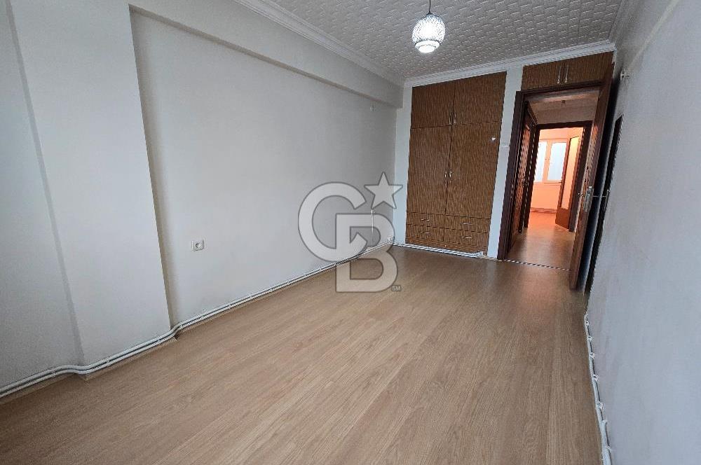 MUSELAND EVRENİN'DE BORNOVA MERKEZDE BAKIMLI ASANSÖRLÜ 2+1 DAİRE