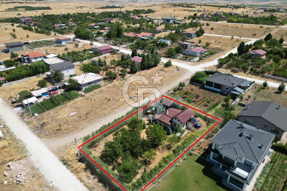 CB OPİA'DAN ELMACIK'TA 975 m² ARSA İÇİNDE SATILIK VİLLA!