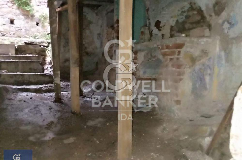 AYVALIKTA TARİHİ DOKUSU KORUNMUŞ RESTORASYONA UYGUN TAŞ EV