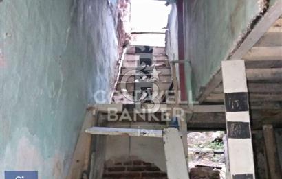 AYVALIKTA TARİHİ DOKUSU KORUNMUŞ RESTORASYONA UYGUN TAŞ EV