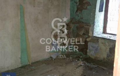 AYVALIKTA TARİHİ DOKUSU KORUNMUŞ RESTORASYONA UYGUN TAŞ EV