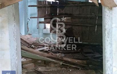 AYVALIKTA TARİHİ DOKUSU KORUNMUŞ RESTORASYONA UYGUN TAŞ EV