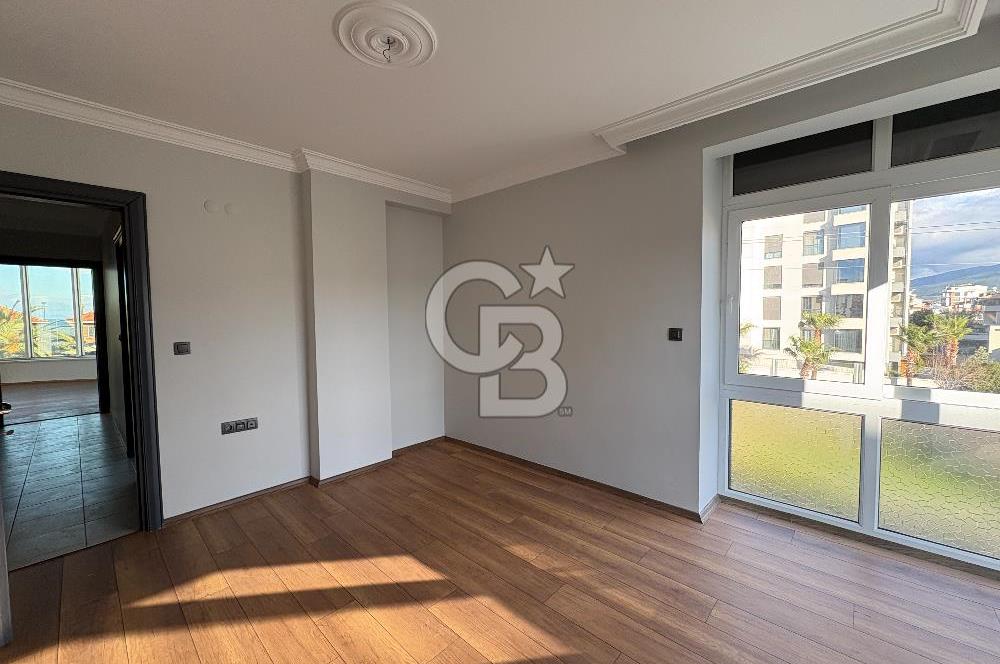 GÜZELBAHÇE SİTELER'DE 3+1 180M2 DENİZ MANZARALI KİRALIK DAİRE