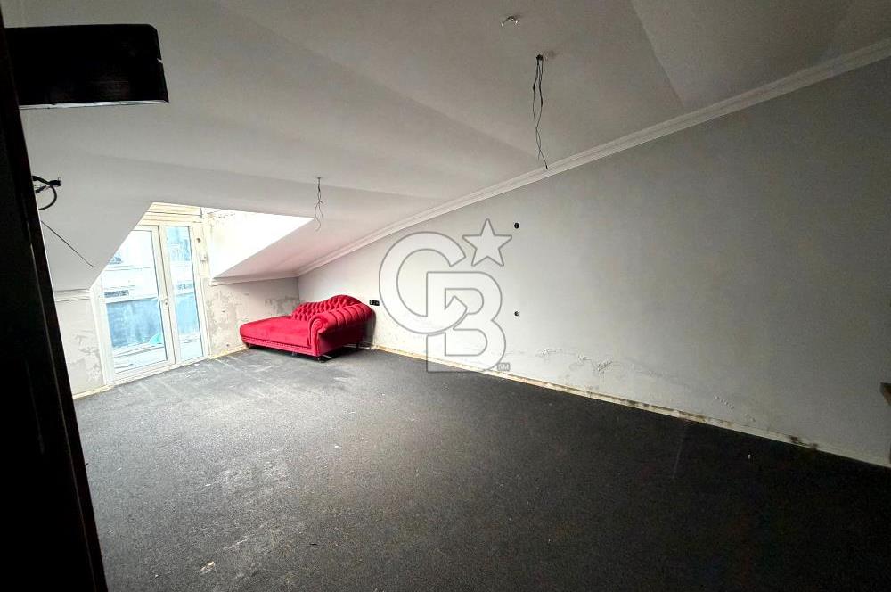 Sultanbeyli Belediye Binası Karşısında Kiralık Ofis Katı