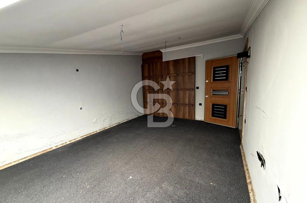 Sultanbeyli Belediye Binası Karşısında Kiralık Ofis Katı