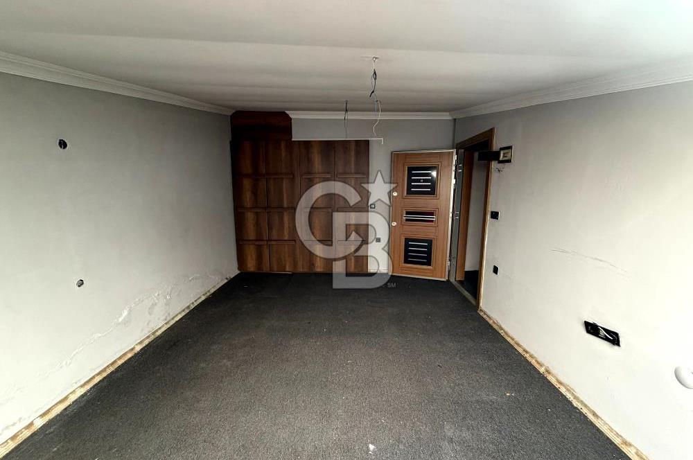 Sultanbeyli Belediye Binası Karşısında Kiralık Ofis Katı