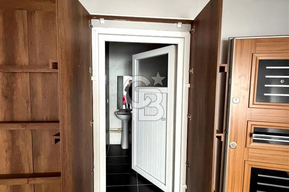 Sultanbeyli Belediye Binası Karşısında Kiralık Ofis Katı