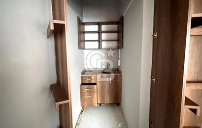 Sultanbeyli Belediye Binası Karşısında Kiralık Ofis Katı