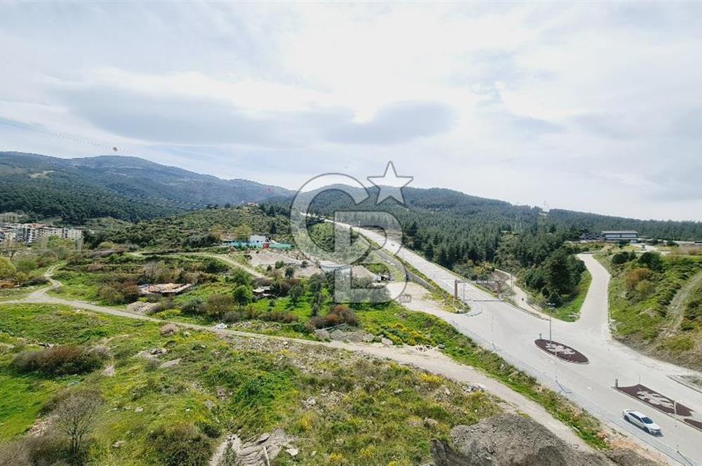 Manisa Meydan Sitesi 2+1 Açık Mutfak Satılık Daire