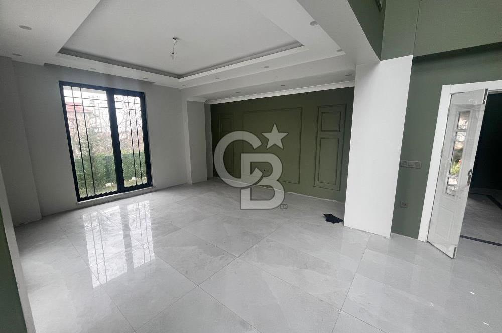 Başiskele Seymen'de Hürriyet cd.Üzerinde Satılık 4+1 Villa