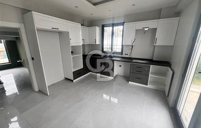 Başiskele Seymen'de Hürriyet cd.Üzerinde Satılık 4+1 Villa