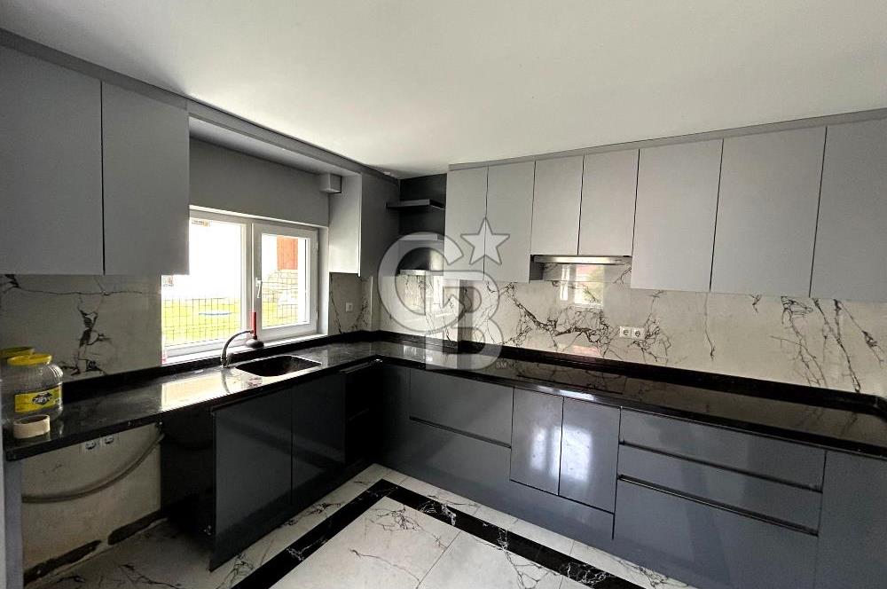 YEŞİL ALTINKENT SİTESİNDE İŞ YERİNE UYGUN FIRSAT KİRALIK VİLLA