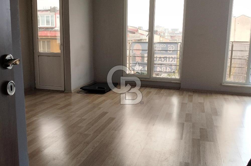 Sümer Caddesi üzerinde 3+1 dubleks kiralık daire