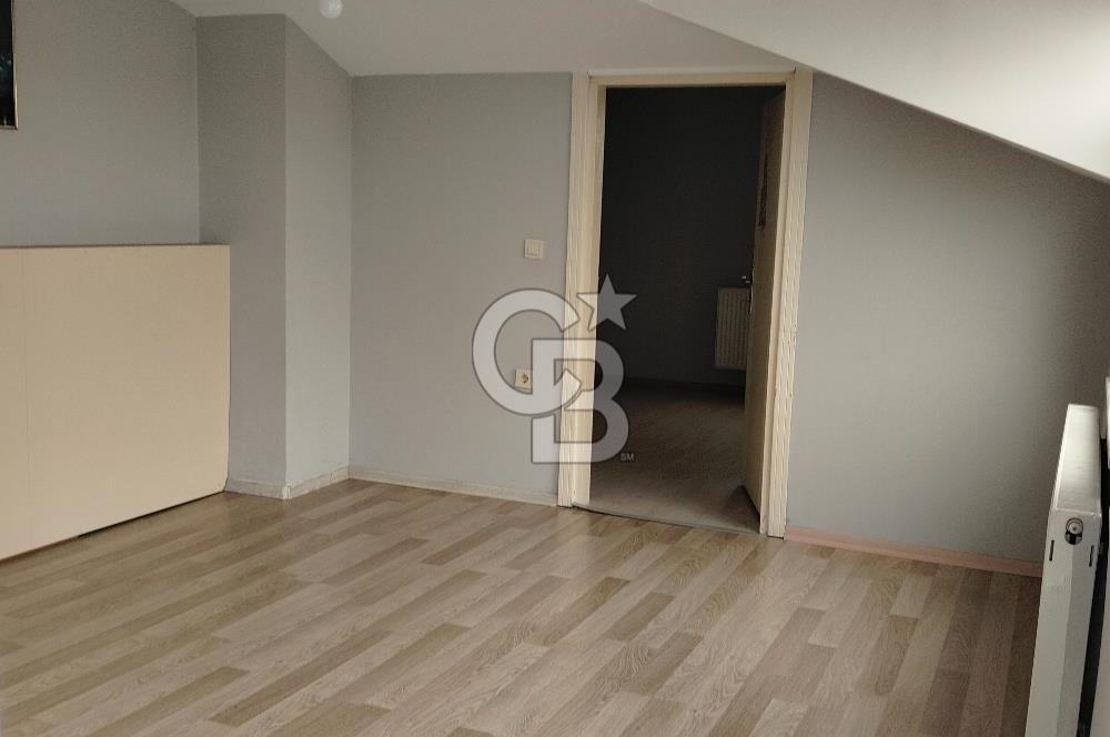 Sümer Caddesi üzerinde 3+1 dubleks kiralık daire