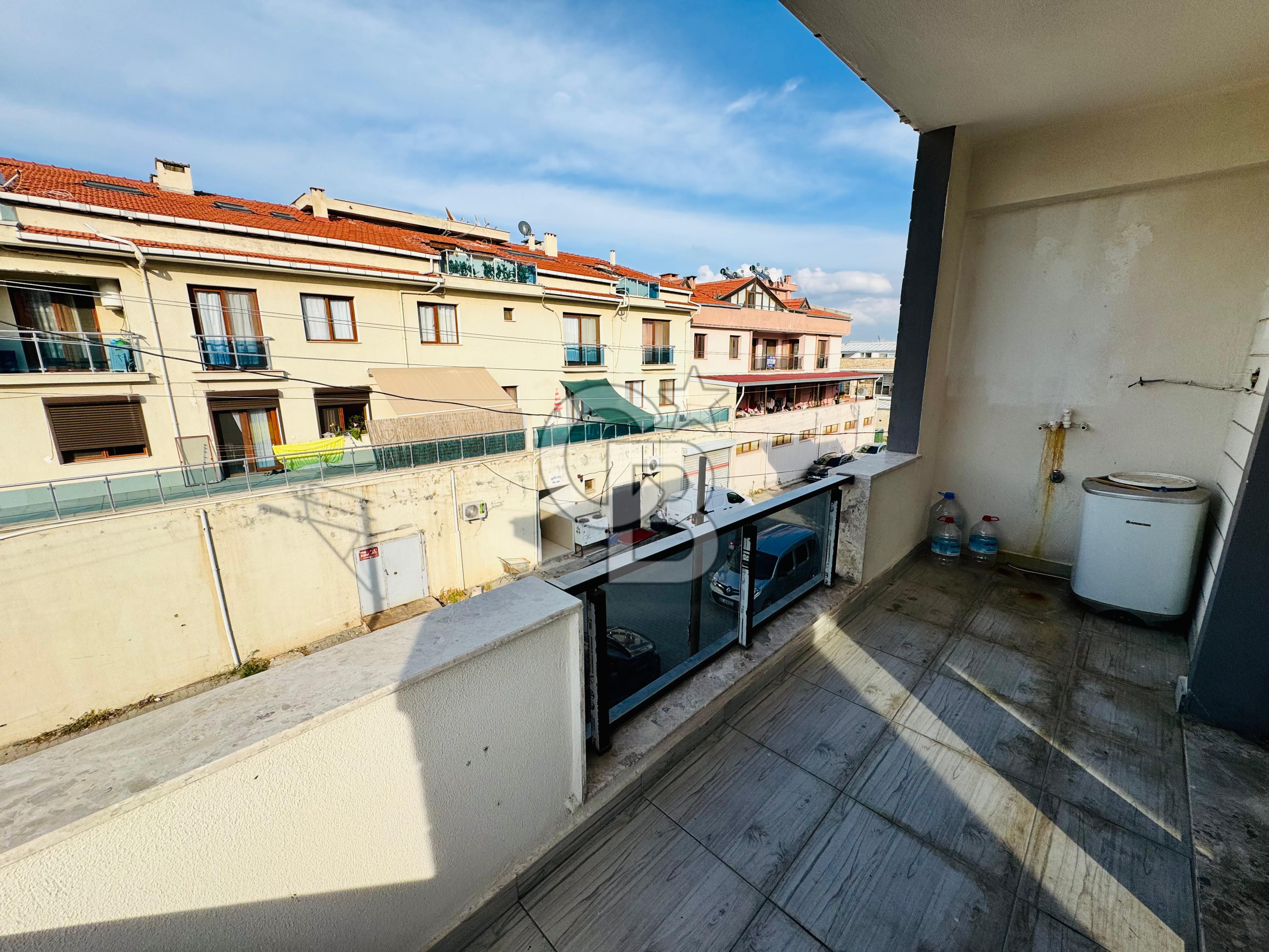 Foça Kazım Dirik Mahallesinde Kiralık 2+1 Daire