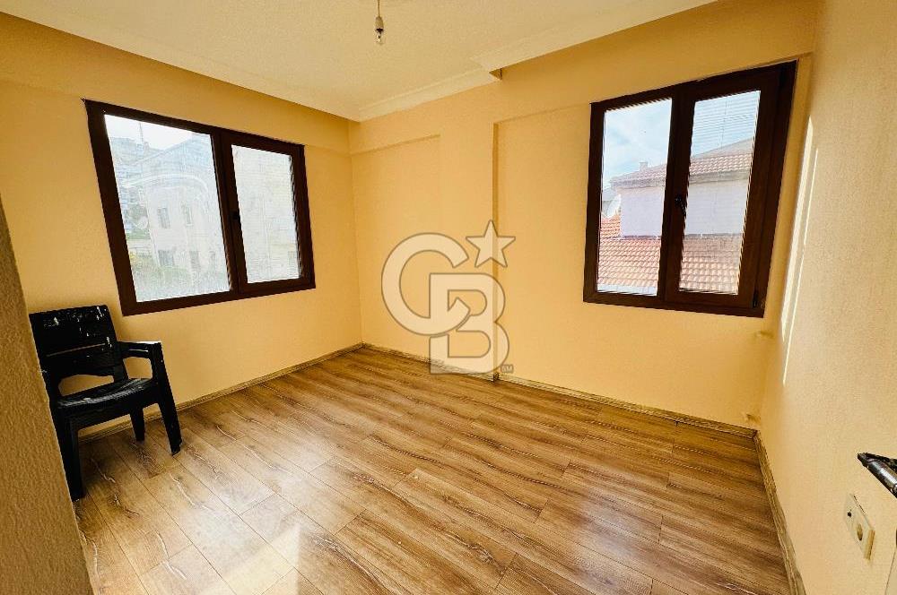 Foça Kazım Dirik Mahallesinde Kiralık 2+1 Daire