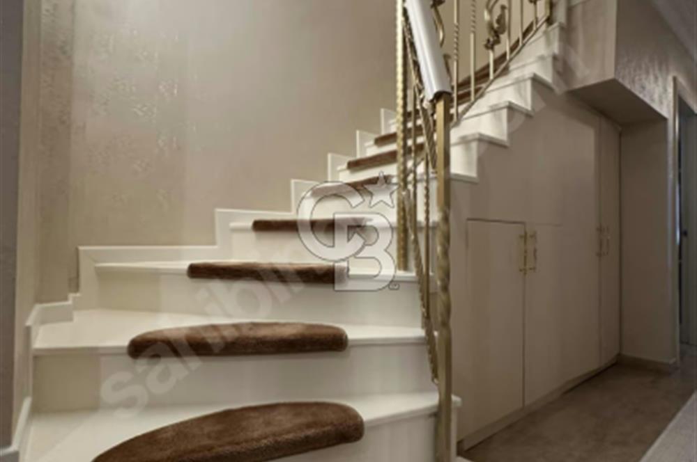 ATAŞEHİR KÜÇÜKBAKKALKÖY'DE EMSALSİZ ÇİFT TAPU DUBLEKS DAİRE