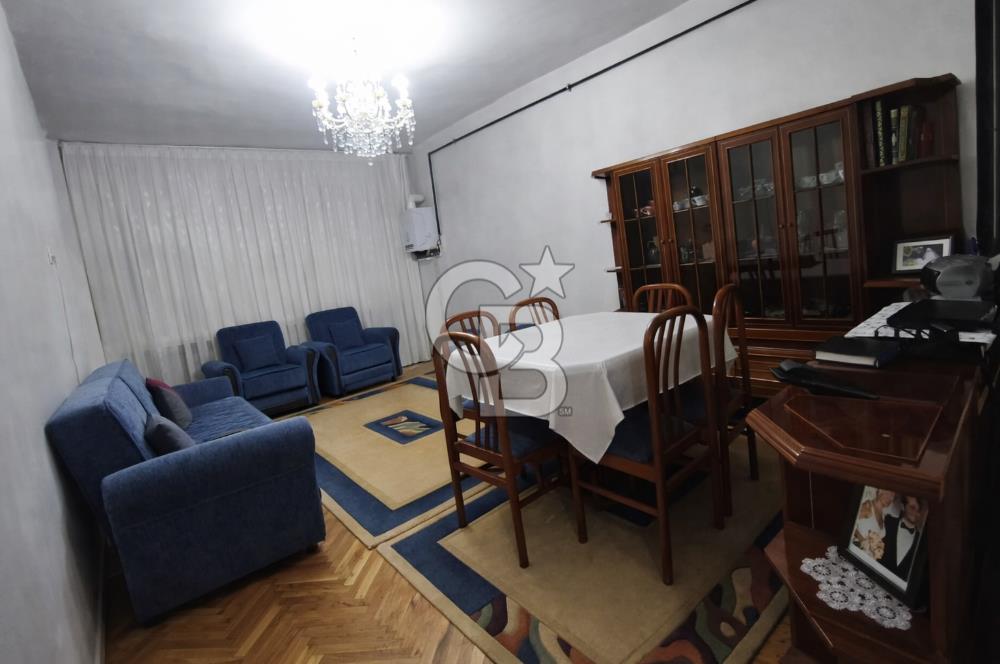 Şenlik Mah.de 2+1 Giriş Kat Metroya Yakın Yatırıma Uygun Daire