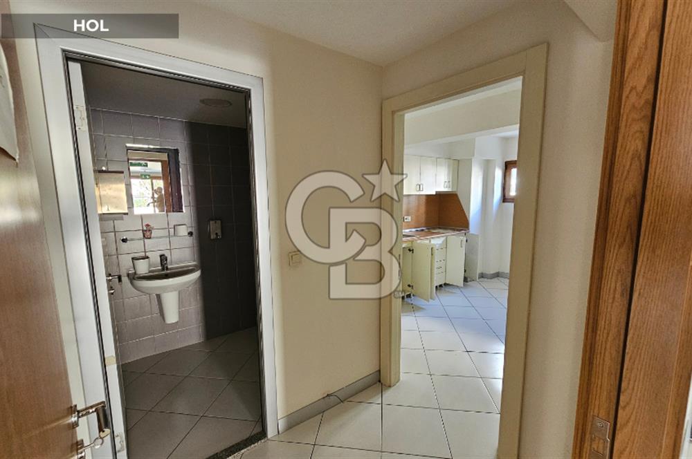 Karşıyaka Girne Bulvarı Üzeri Teraslı Kiralık Ofis